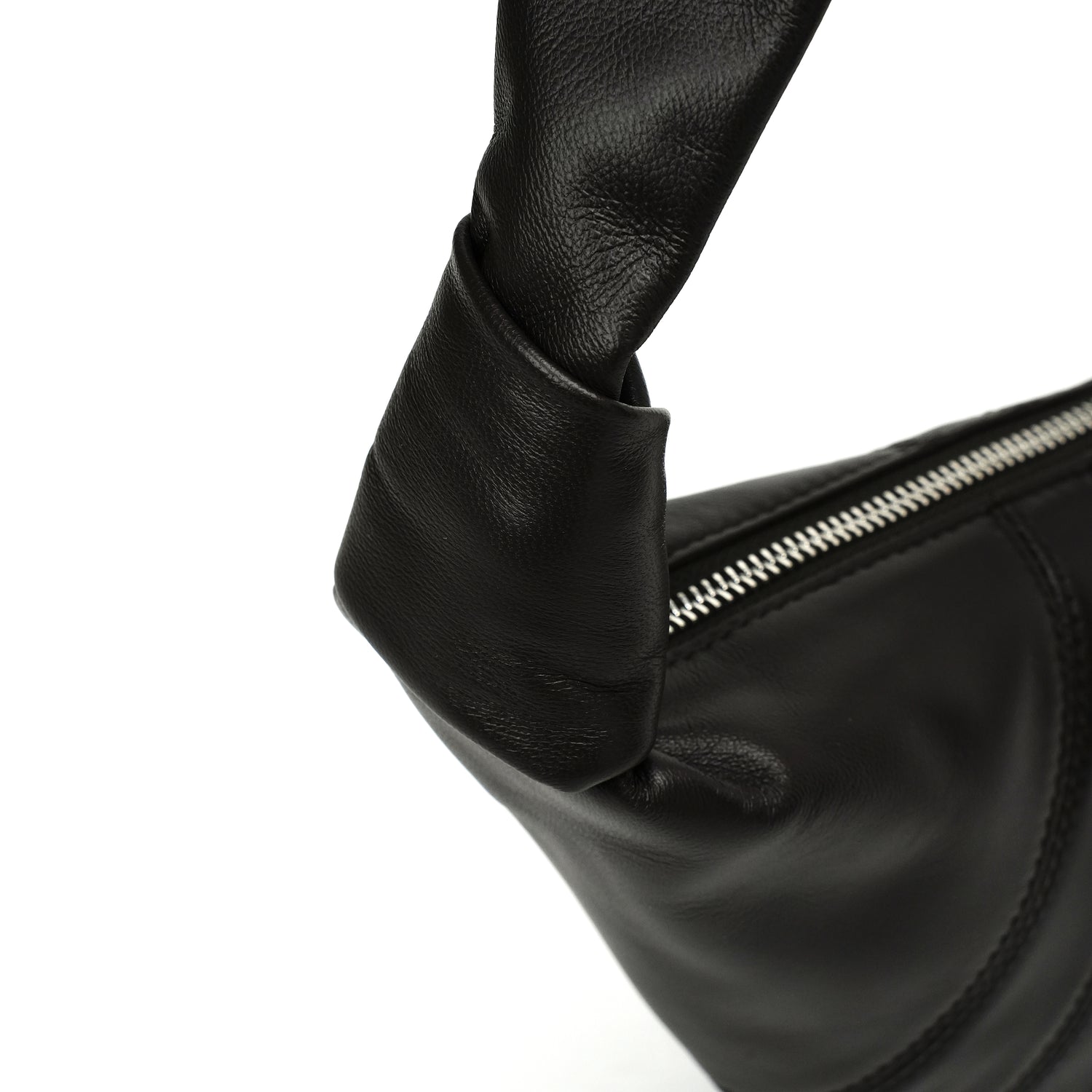 Black knot-handle hobo bag handle and zipper close-up OEM wholesale product detail