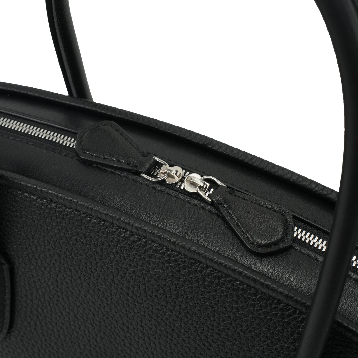 Winged east-west tote top zipper and handle detail OEM wholesale product detail