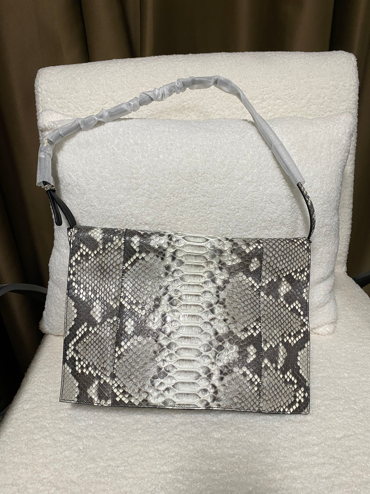 Exotic-Pattern Flap Shoulder Bag product detail view 6 for wholesale buyers OEM wholesale product detail