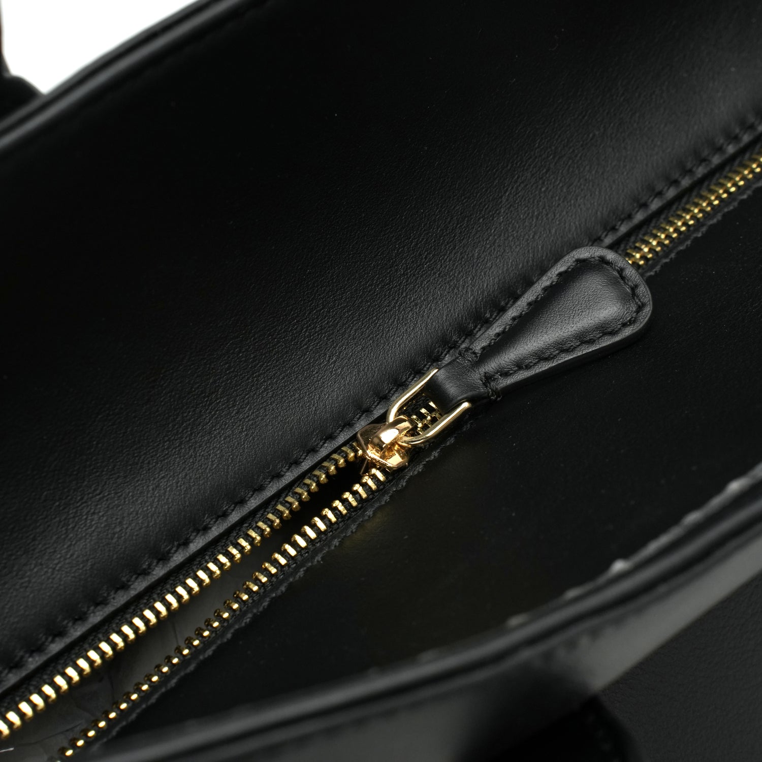 Long-Handle Frame Shoulder Bag product detail view 3 for wholesale buyers OEM wholesale product detail